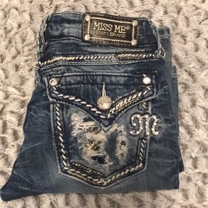 Miss Me JE1046B3R jeans
